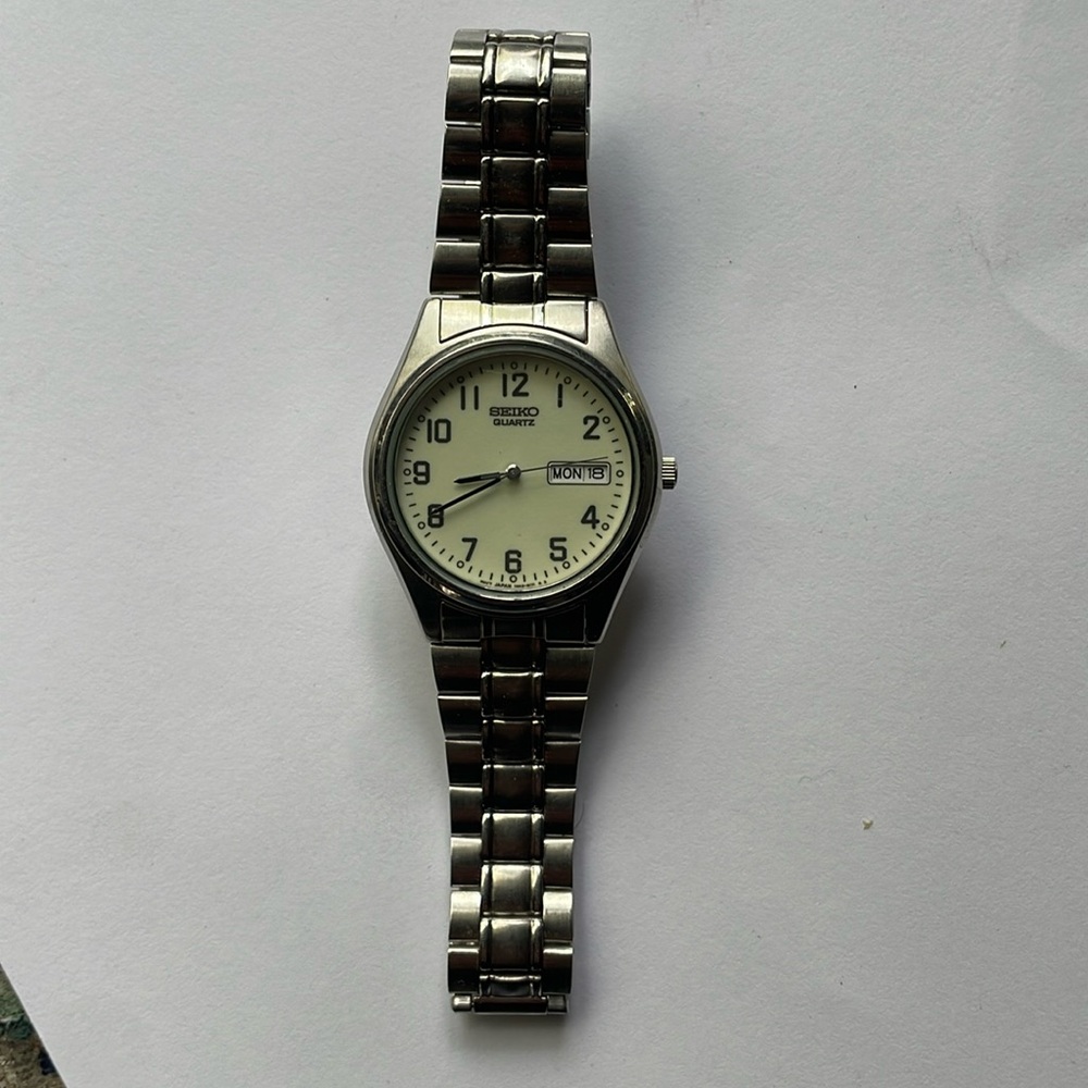 Glow in the dark seiko watch.